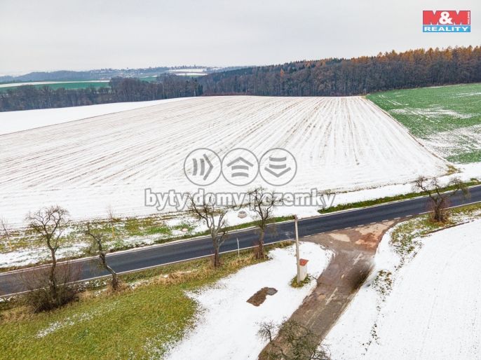 Prodej, Pole, Studnice