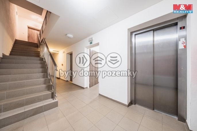 Pronájem, Byt 1+kk, Velký Osek