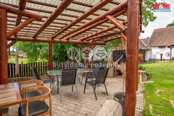 Prodej, Zemědělská usedlost, Dobev