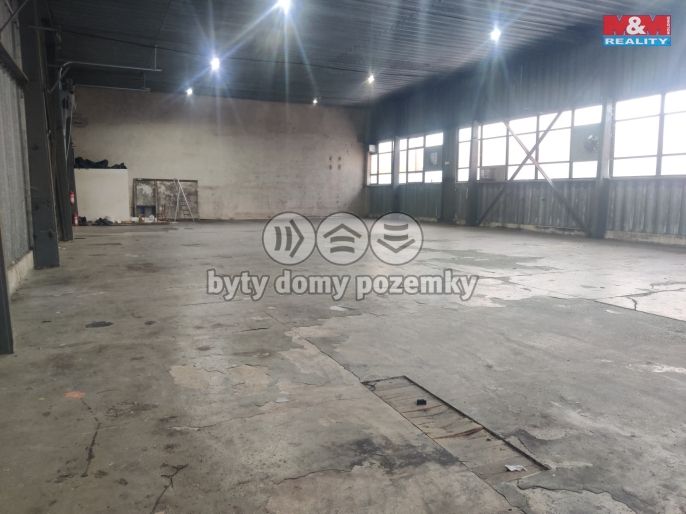 Pronájem, Sklad, Veleň