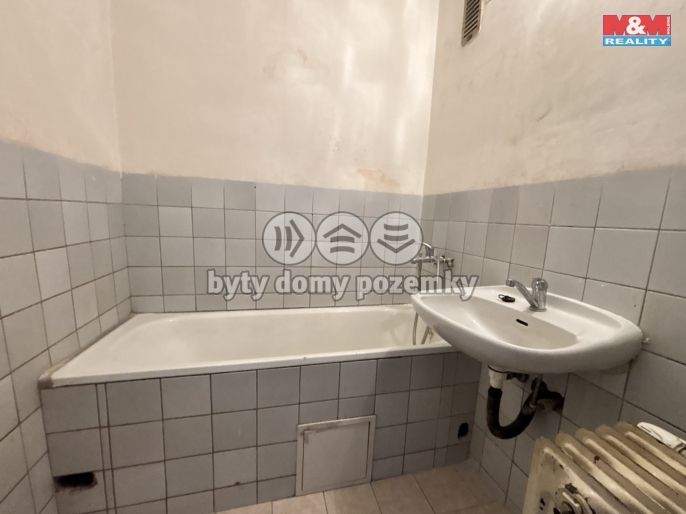 Prodej, Byt 3+1, Vroutek