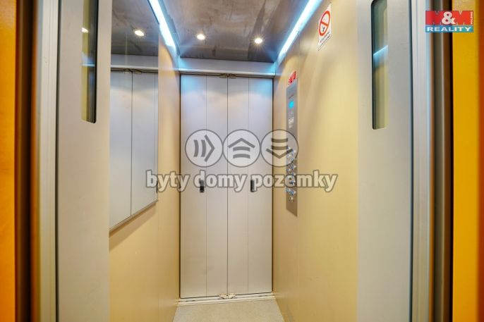 Prodej, Byt 4+1, Plzeň