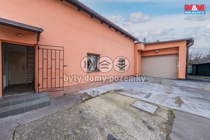 Prodej, Obchod a služby, Úvaly