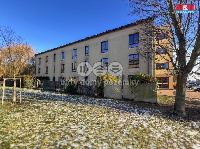 Pronájem, Byt 1+kk, Hostivice