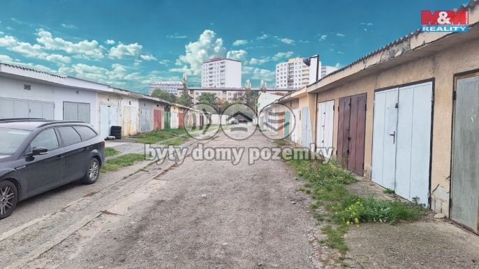 Prodej, Garáž, Mělník