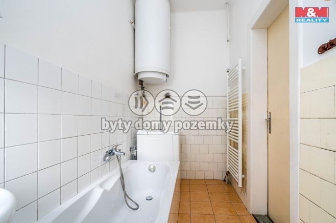 Pronájem, Byt 1+1, Police nad Metují