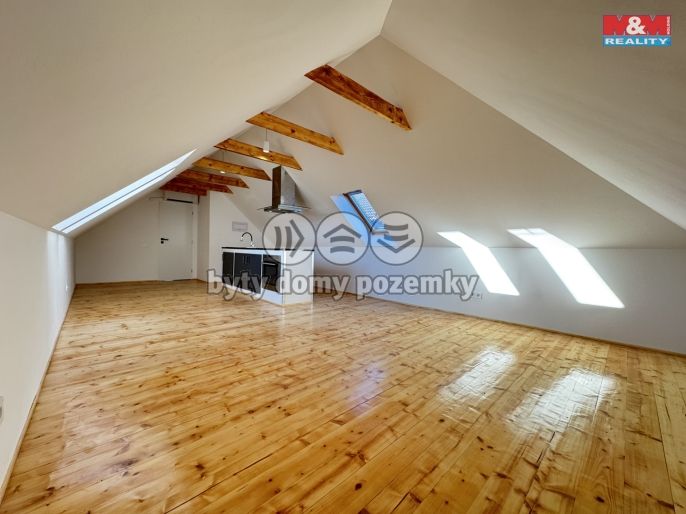 Pronájem, Byt 2+kk, Velešín