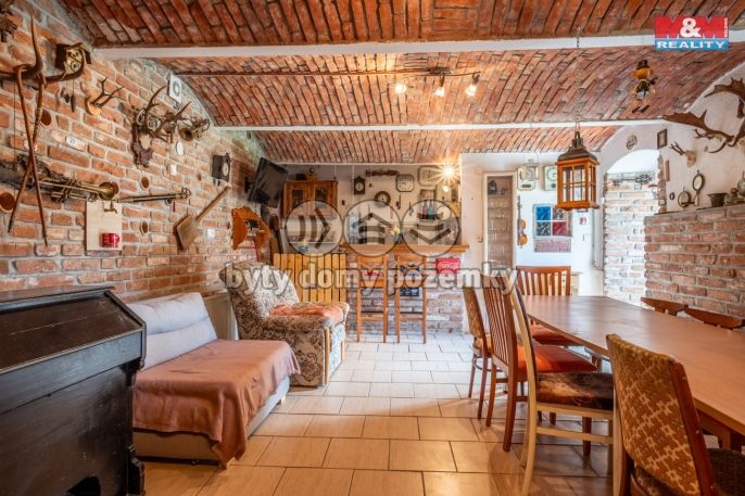 Prodej, Zemědělská usedlost, Dobev