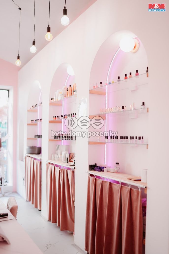 Prodej, Obchod a služby, Náchod