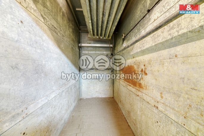 Pronájem, Obchod a služby, Planá