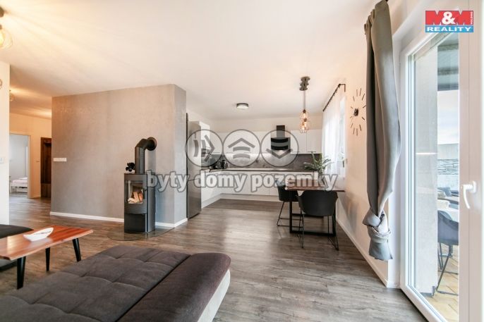 Prodej, Byt 4+kk, Vochov