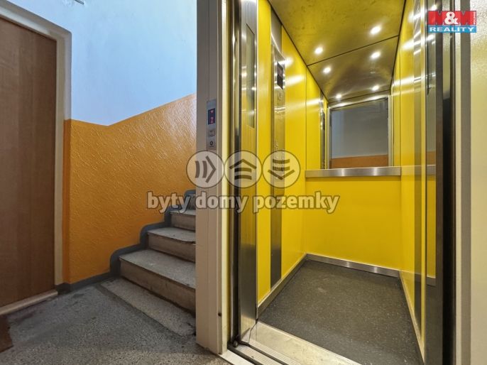 Pronájem, Byt 1+kk, Karlovy Vary