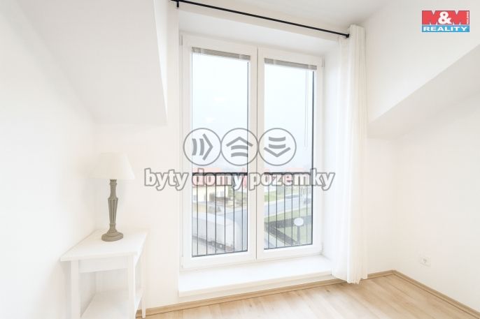 Pronájem, Byt 1+kk, Škvorec