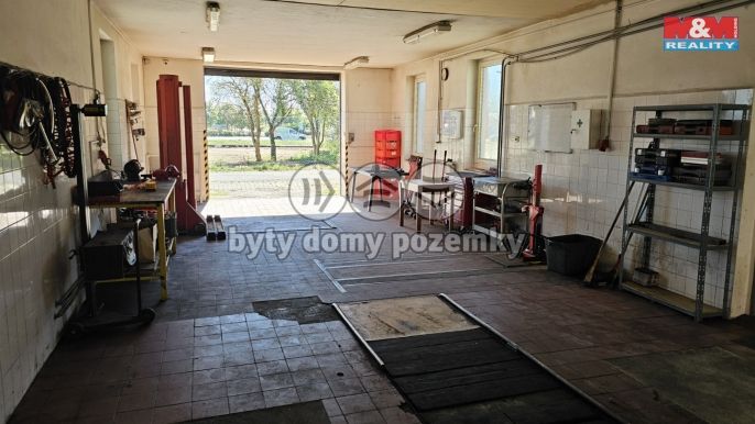 Pronájem, Obchod a služby, Chrášťany