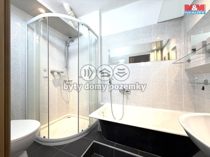 Pronájem, Byt 1+1, Hradec Králové