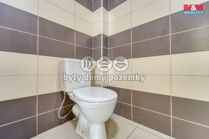 Pronájem, Byt 1+kk, Sytno