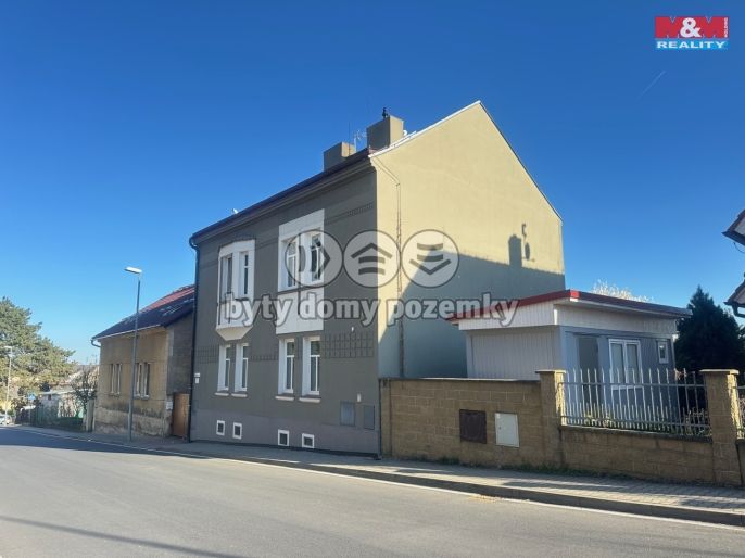 Pronájem, Byt 1+kk, Dobrovice