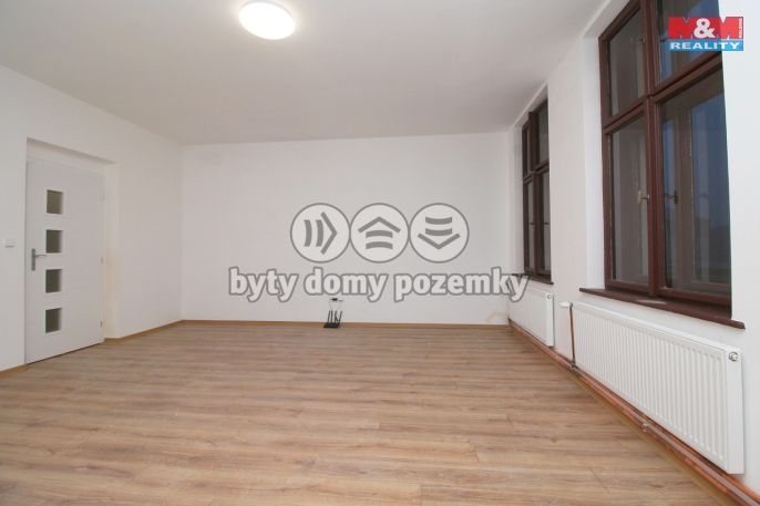 Pronájem, Byt 1+1, Úpice