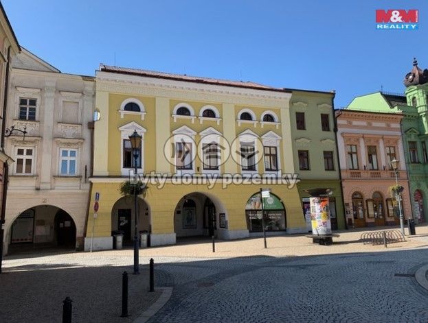 Pronájem, Obchod a služby, Hranice