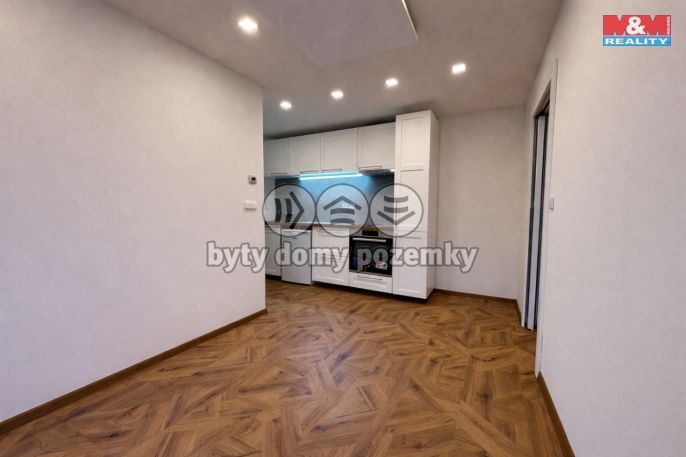 Pronájem, Byt 1+1, Trutnov