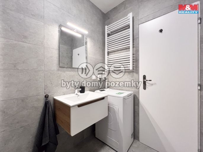 Pronájem, Byt 1+kk, Hostivice