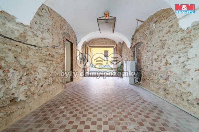 Prodej, Nájemní dům, Polná