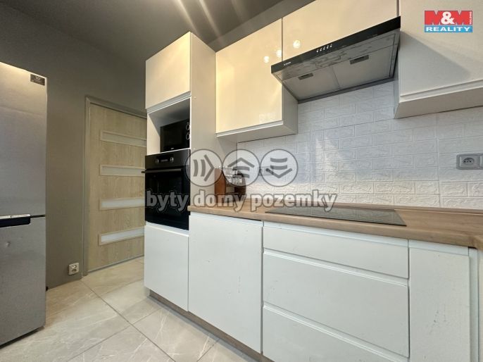 Prodej, Byt 3+1, Chomutov