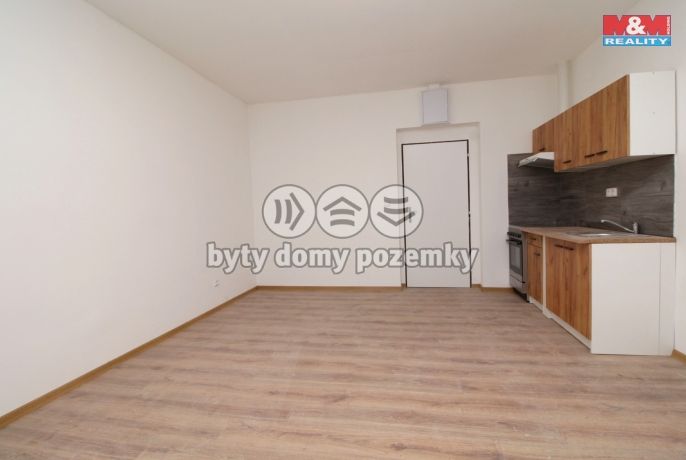 Pronájem, Byt 1+1, Úpice