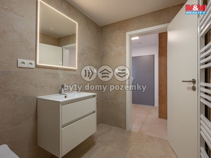 Pronájem, Byt 1+kk, Benešov
