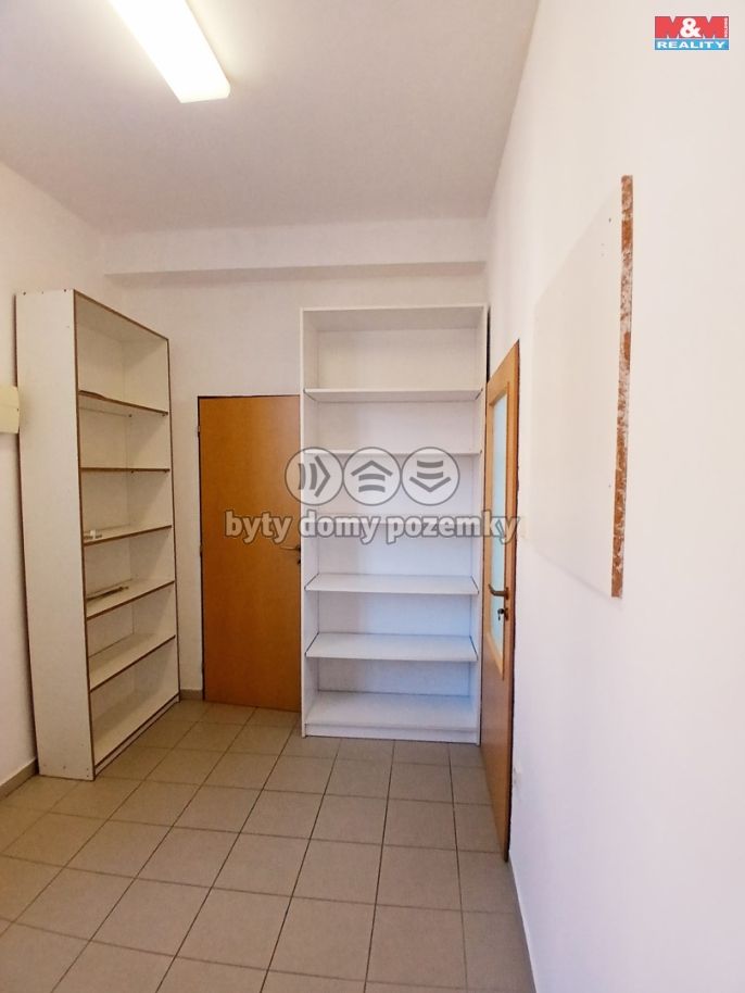 Pronájem, Obchod a služby, Pelhřimov