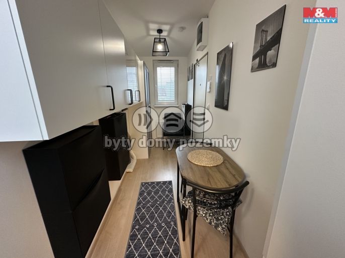 Pronájem, Byt 1+kk, Praha