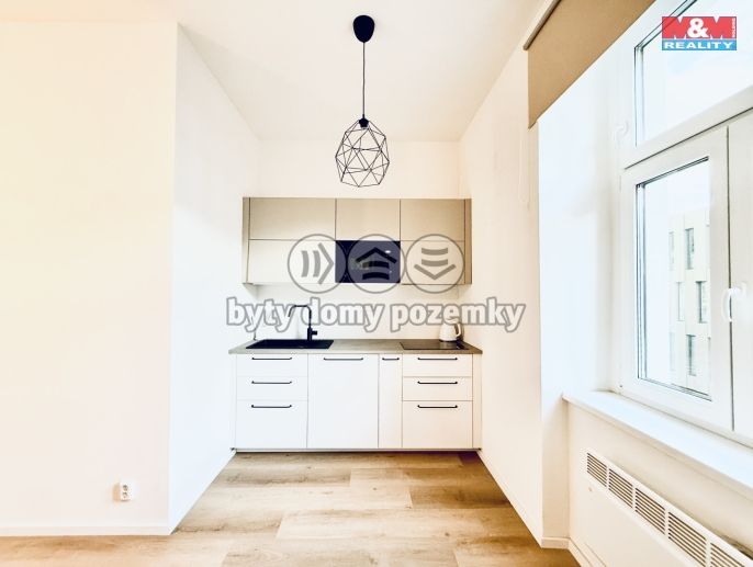 Pronájem, Byt 1+kk, Praha