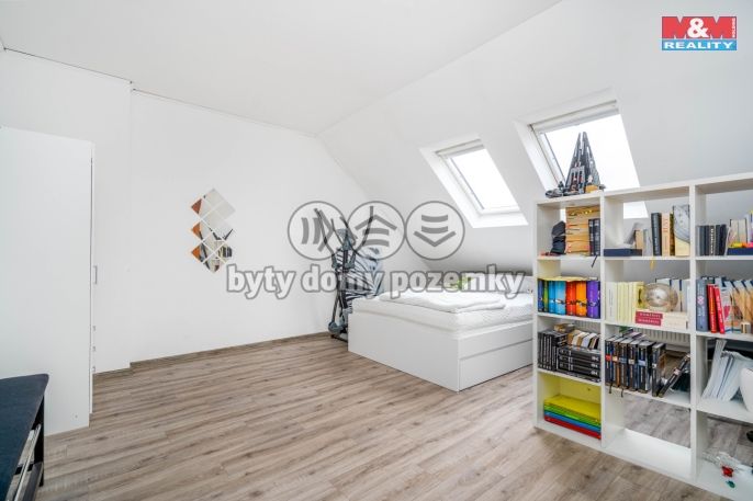Pronájem, Byt 1+1, Police nad Metují