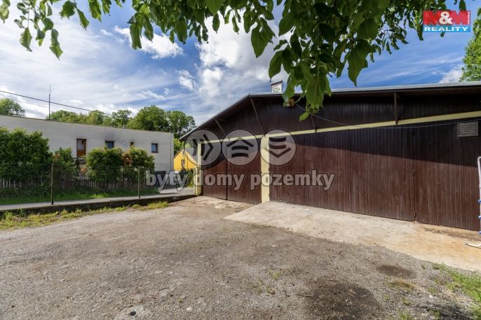 Prodej, Obchod a služby, Staříč