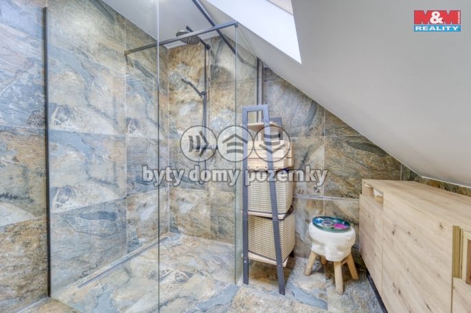 Prodej, Byt 4+1, Černošice