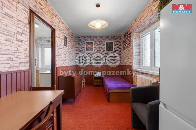 Prodej, Byt 3+1, Jesenice