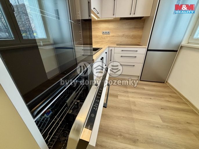 Prodej, Byt 3+1, Ostrava