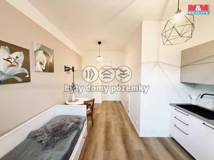 Pronájem, Byt 1+kk, Praha