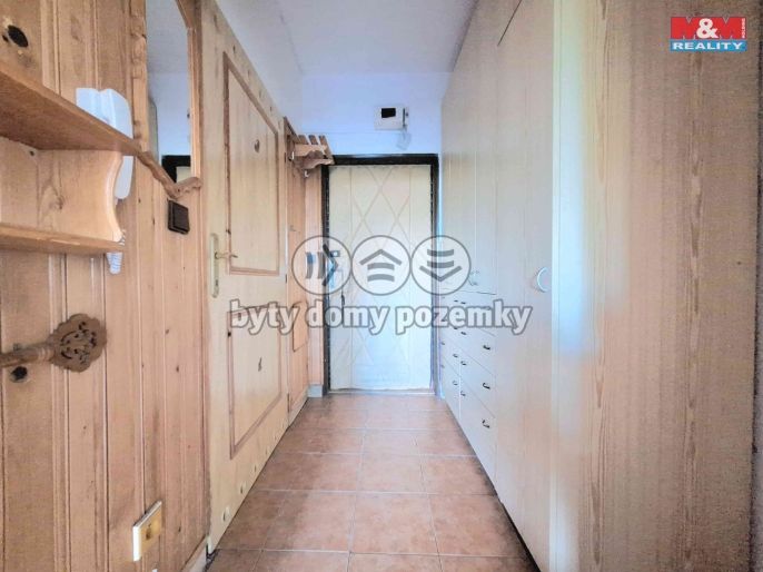 Pronájem, Byt 1+kk, Hrabyně