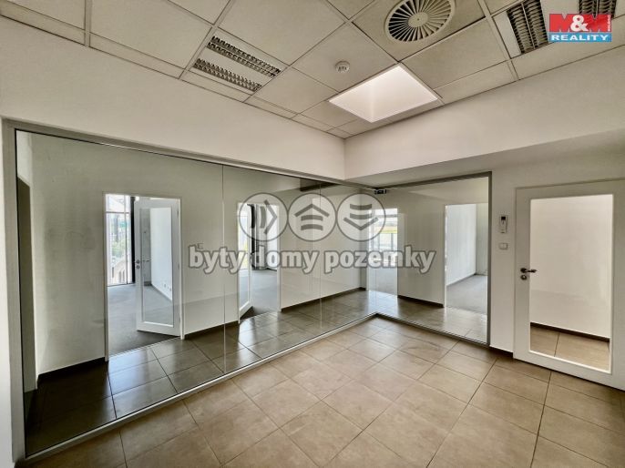 Pronájem, Kancelářský prostor, Nupaky