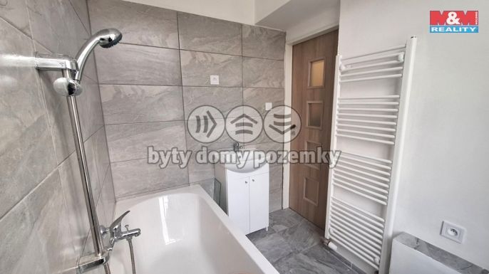 Pronájem, Byt 4+1, Nový Bor