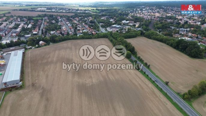 Prodej, Pole, Úvaly