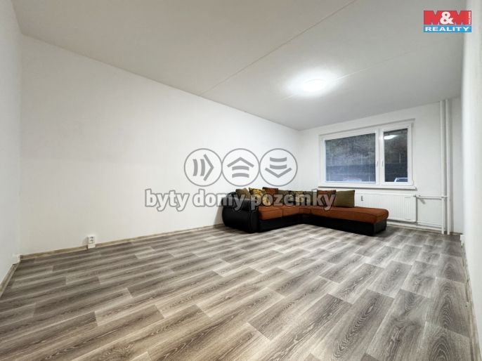 Pronájem, Byt 1+1, Ostrov