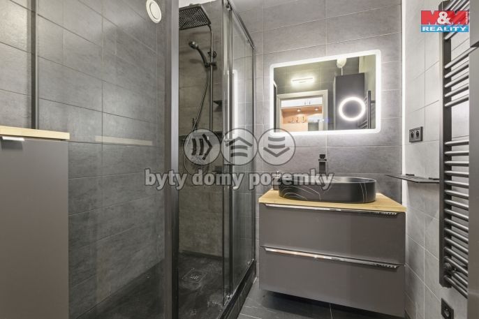 Pronájem, Byt 2+1, Nupaky