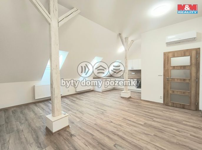 Pronájem, Byt 2+kk, Slaný