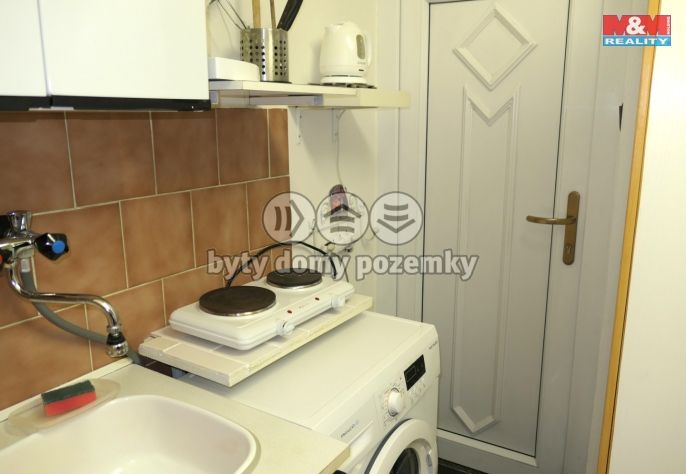 Pronájem, Byt 1+kk, Loděnice