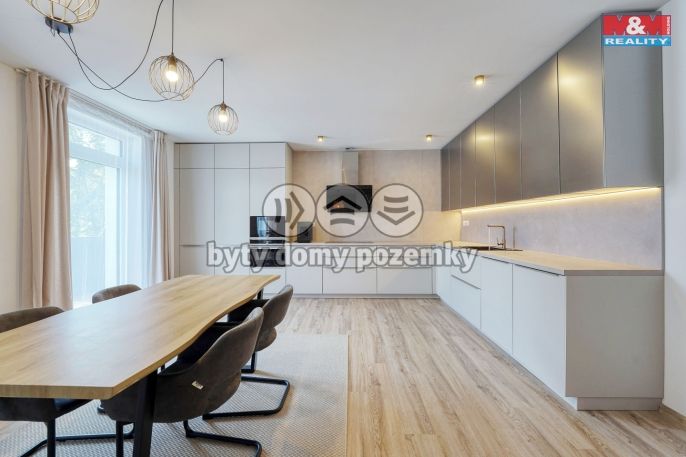 Prodej, Byt 4+kk, 119 m², Cheb, Břehnická
