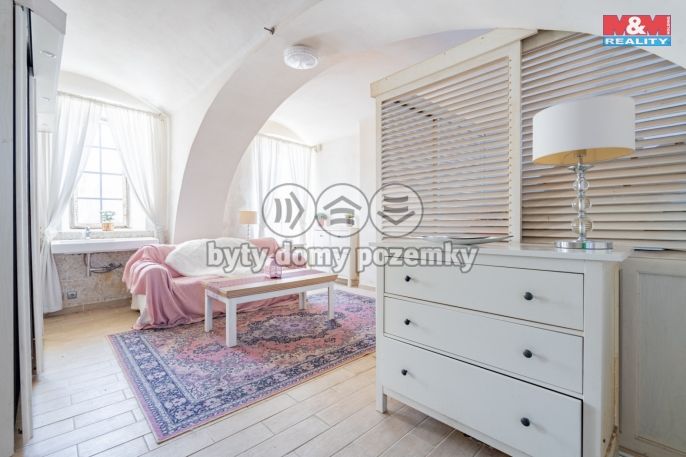 Prodej, Obchod a služby, Čížová