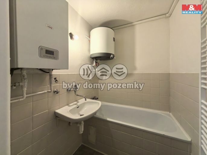 Pronájem, Byt 1+1, Libchavy