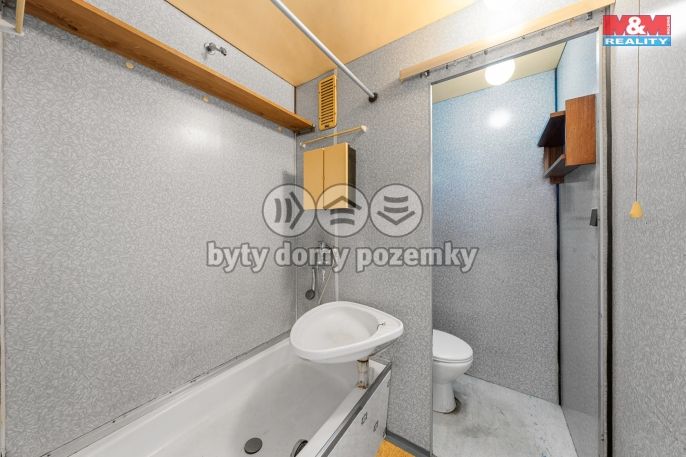 Prodej, Byt 1+kk, Děčín